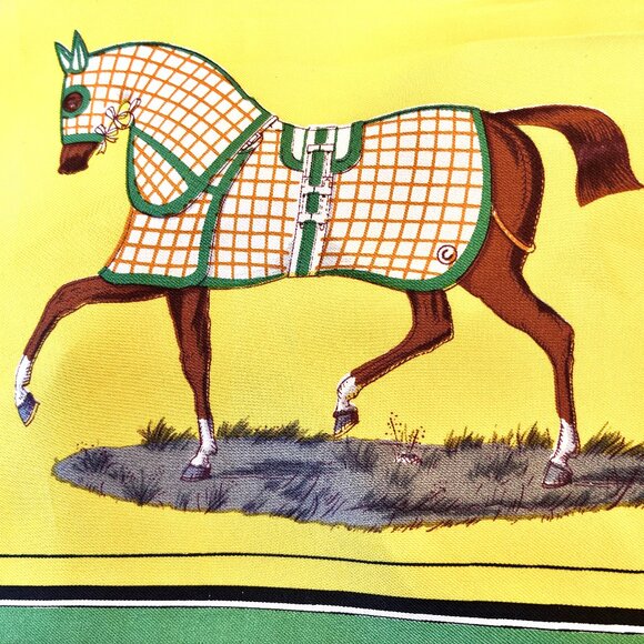 Hermes Paris 70's Scarf Yellow Silk Horses Couvertures Et Tenues De Jour New Box - Picture 15 of 16
